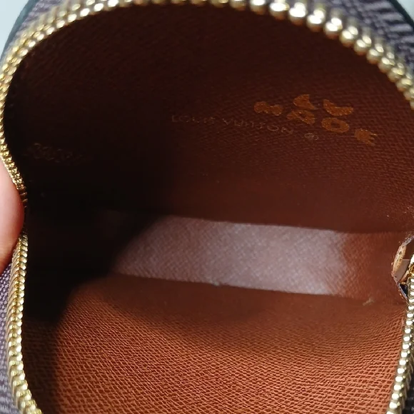 Louis Vuitton x Nigo Duck Coin Card Holder Keychain - Picture 4 of 4